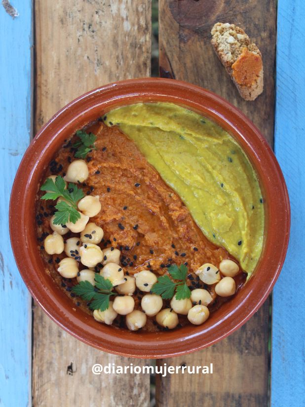 Hummus de tomate y cúrcuma